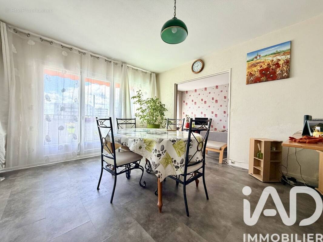 Photo 1 - Appartement à LE MEE-SUR-SEINE