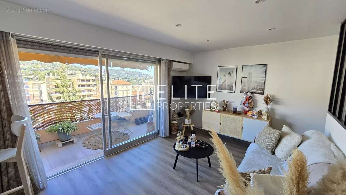 Appartement à LE CANNET