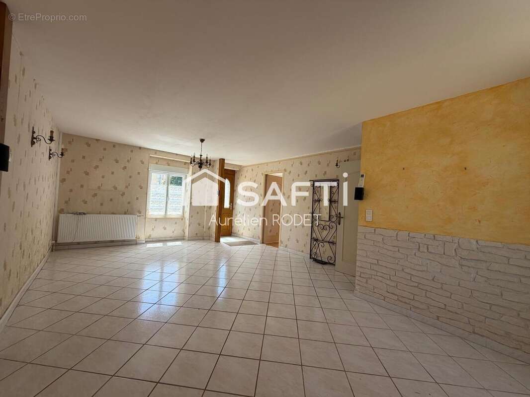 Maison 90 m² à Buzancais  - photo 6