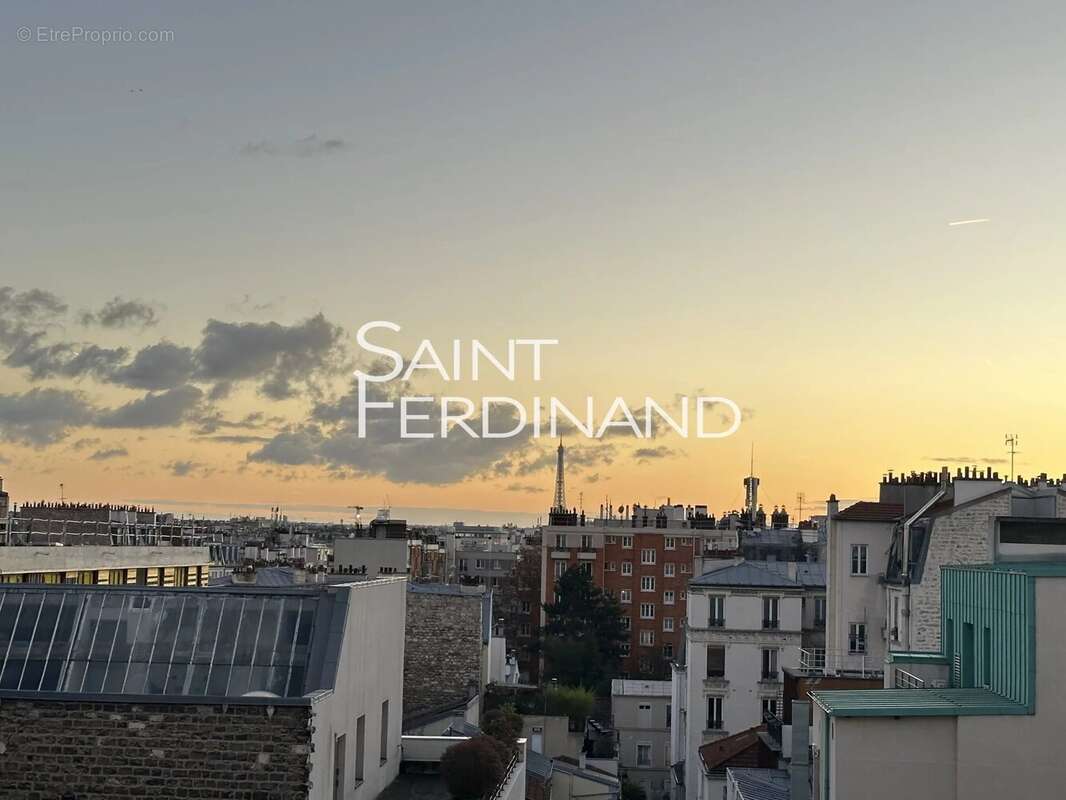 Appartement à PARIS-17E