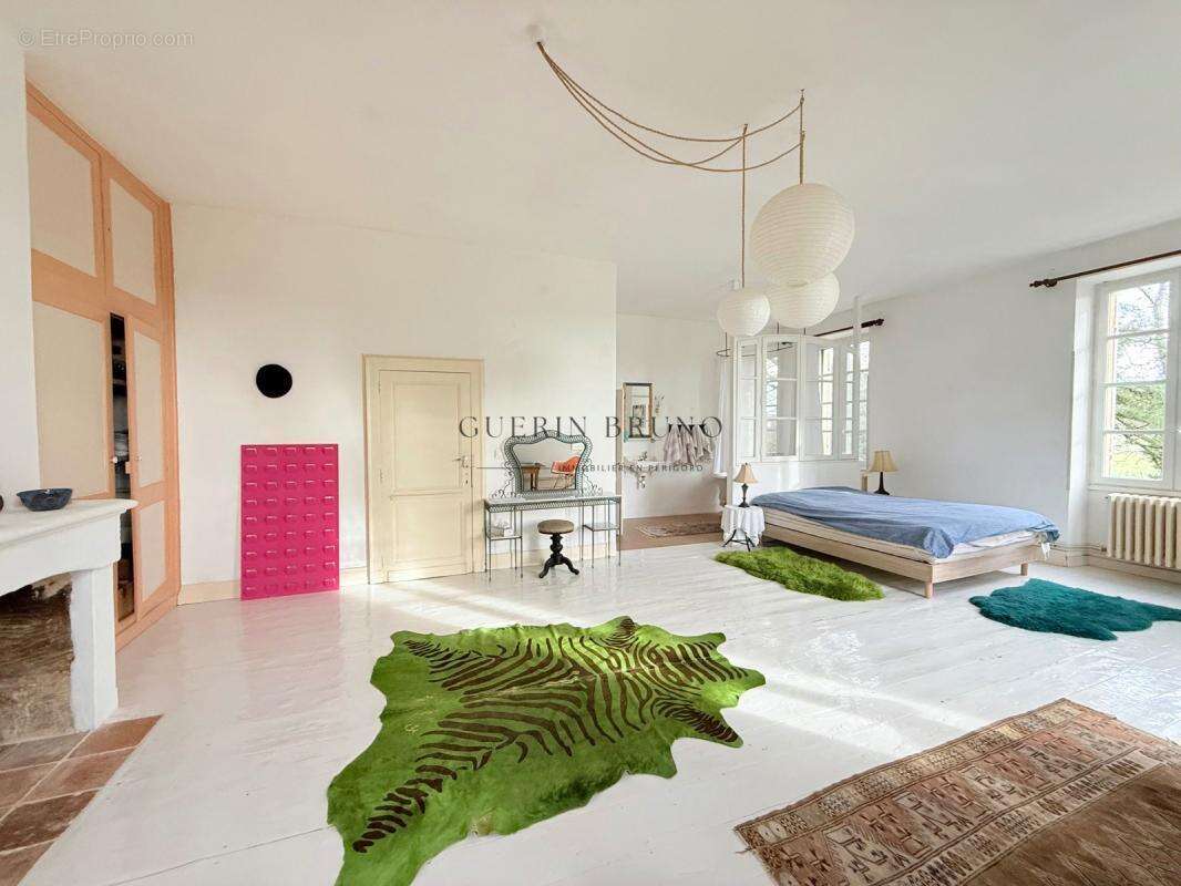 Maison à MONSAC