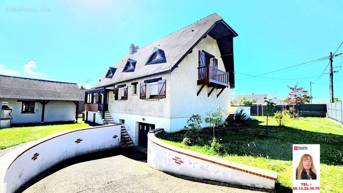 Maison à COURCELLES-SUR-SEINE
