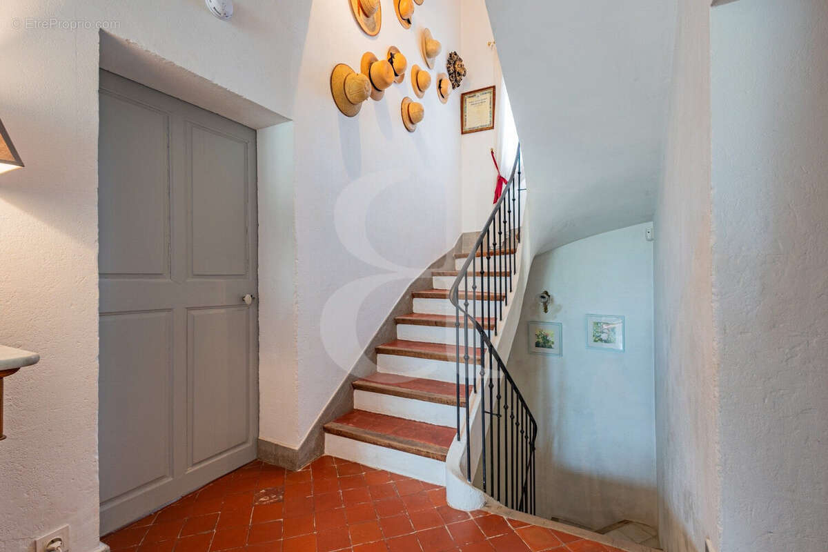 Maison à VAISON-LA-ROMAINE