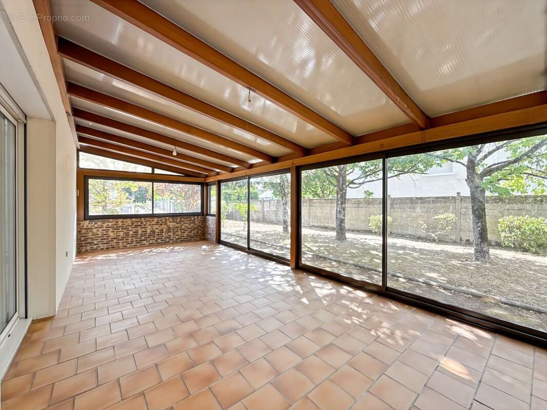 Dept(86) Vienne à Châtellerault Maison Plain Pied à vendre 6 pièces - photo 8