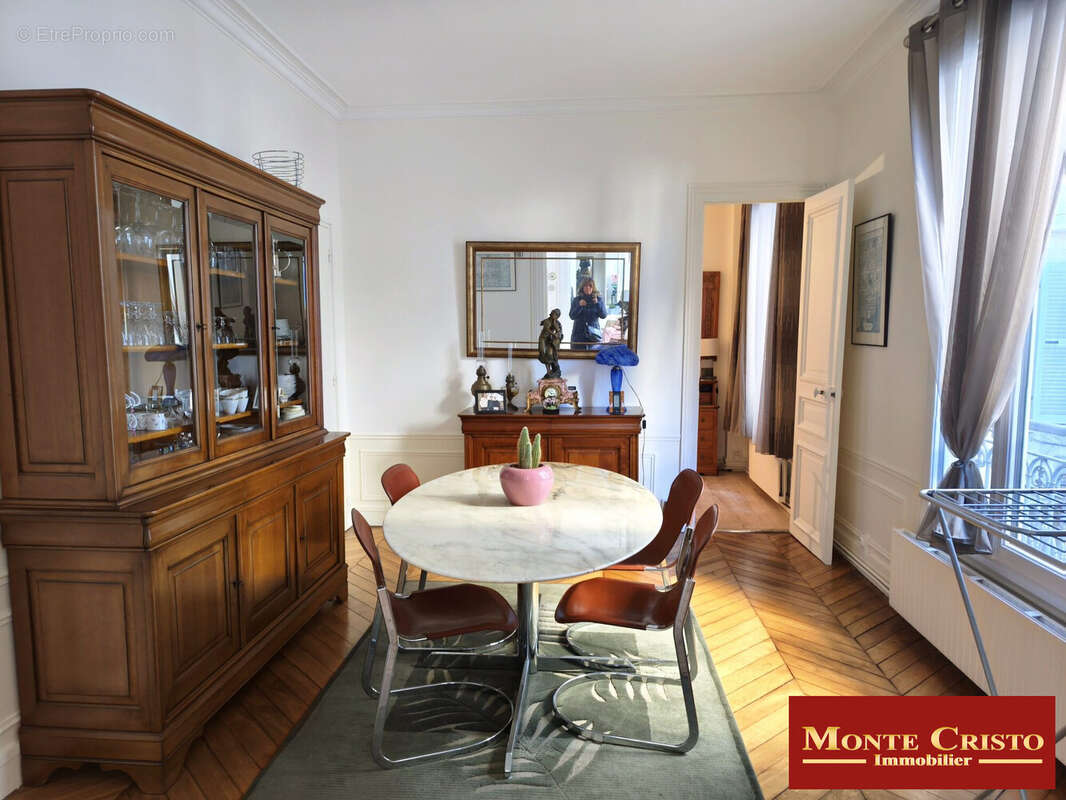 salle à manger - Appartement à VERSAILLES