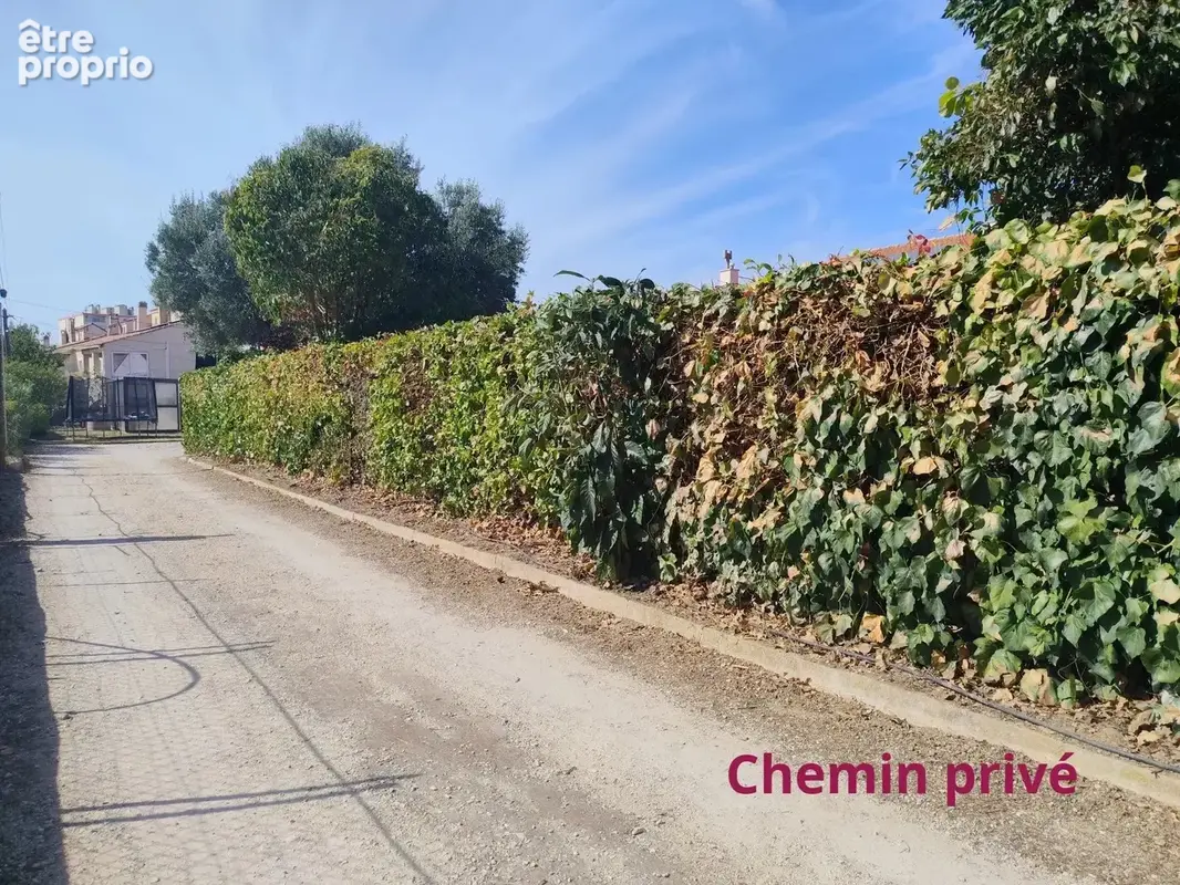 Villa de plain-pied T5 de 96 m² - Piscine - Garage - Jardin - Port-de-Bouc - photo 8