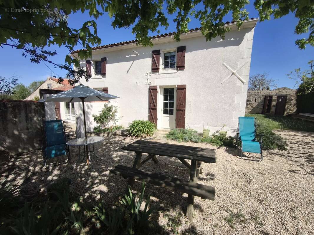 Maison à L'HERMENAULT