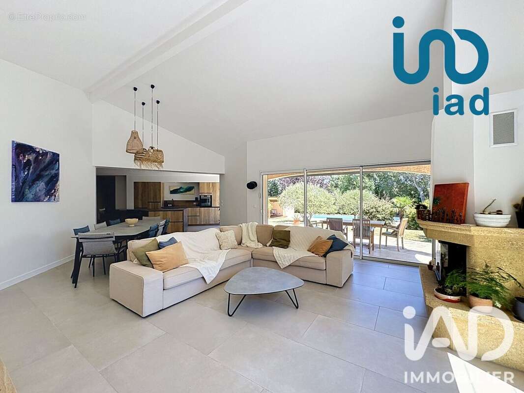 Maison 159 m² à Peaugres  - photo 8