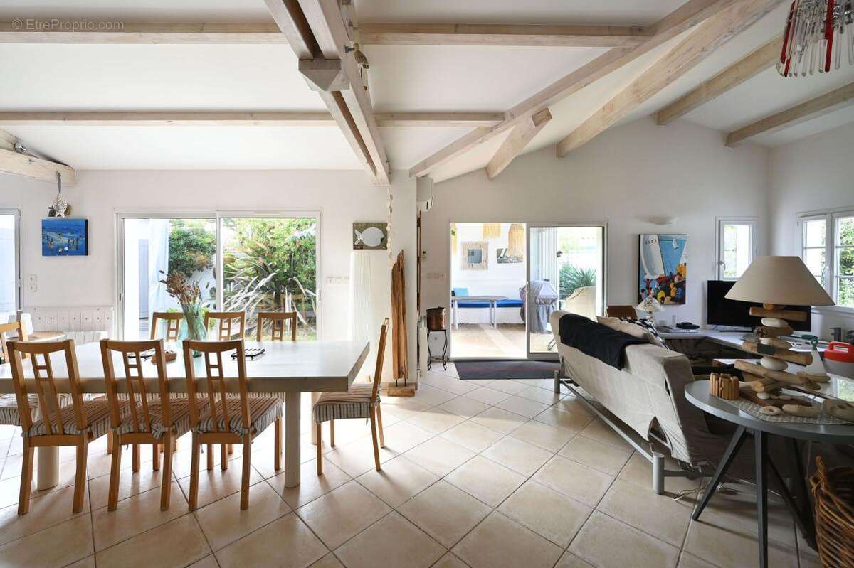Maison à LA COUARDE-SUR-MER