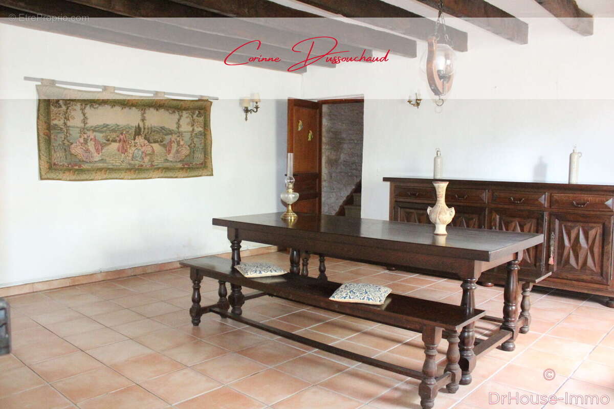 Maison 147 m² à Saint-Coutant  - photo 5