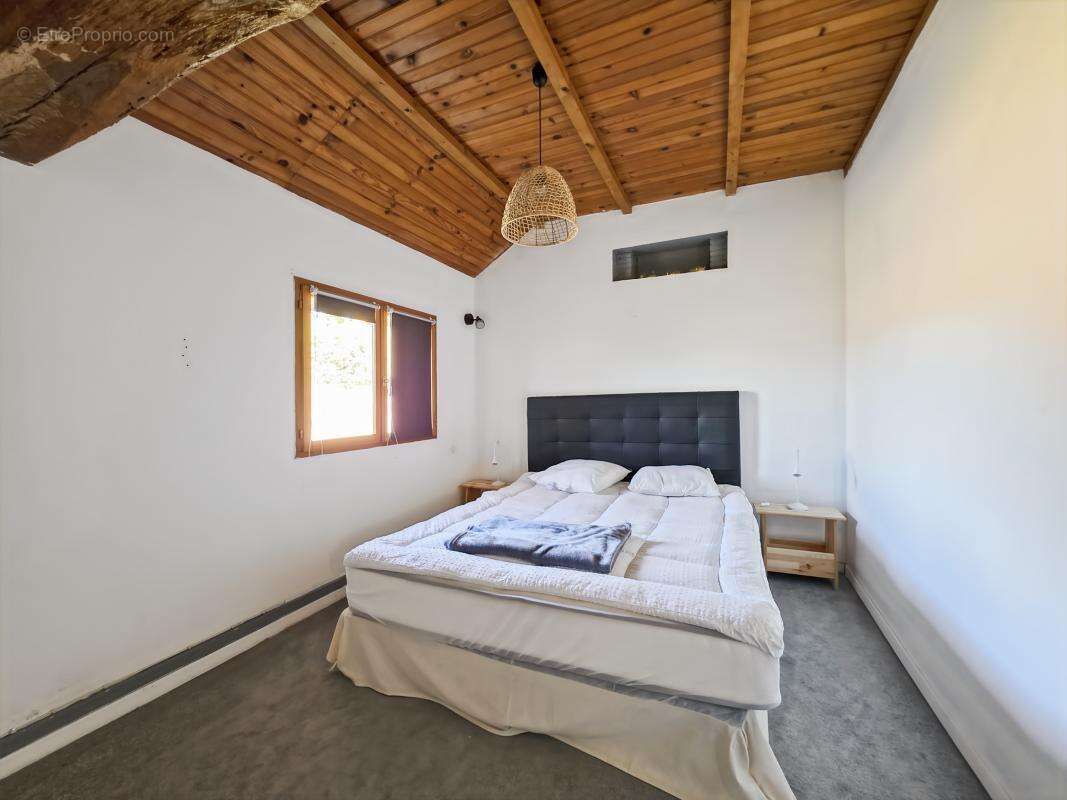 Maison à ROUFFIGNAC-DE-SIGOULES