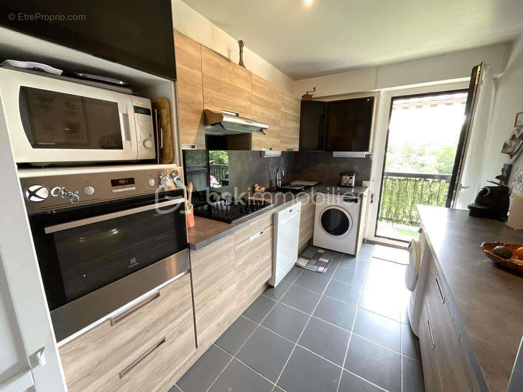 Appartement à TORCY