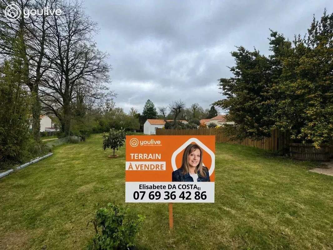 Terrain à MOUILLERON-LE-CAPTIF