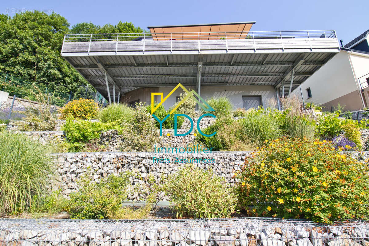 Maison à MONTVILLE