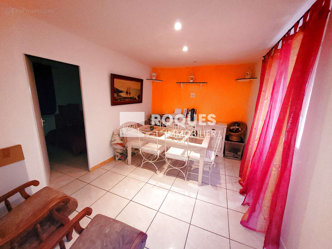Bedarieux, à vendre Immeuble de rapport avec travaux - photo 11