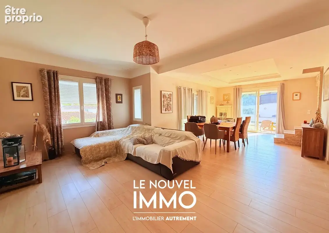Maison 6 pièces 160 m² à vendre à Rognac (13340) - photo 4