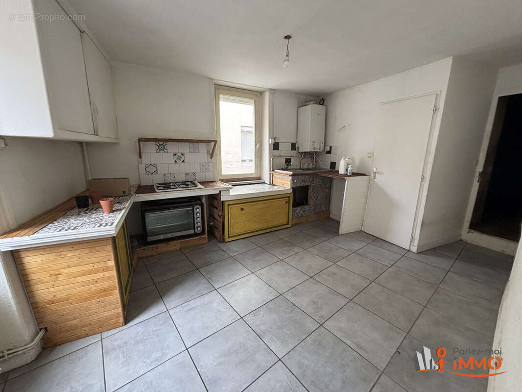 Maison 74 m² à Sury-Le-Comtal  - photo 3