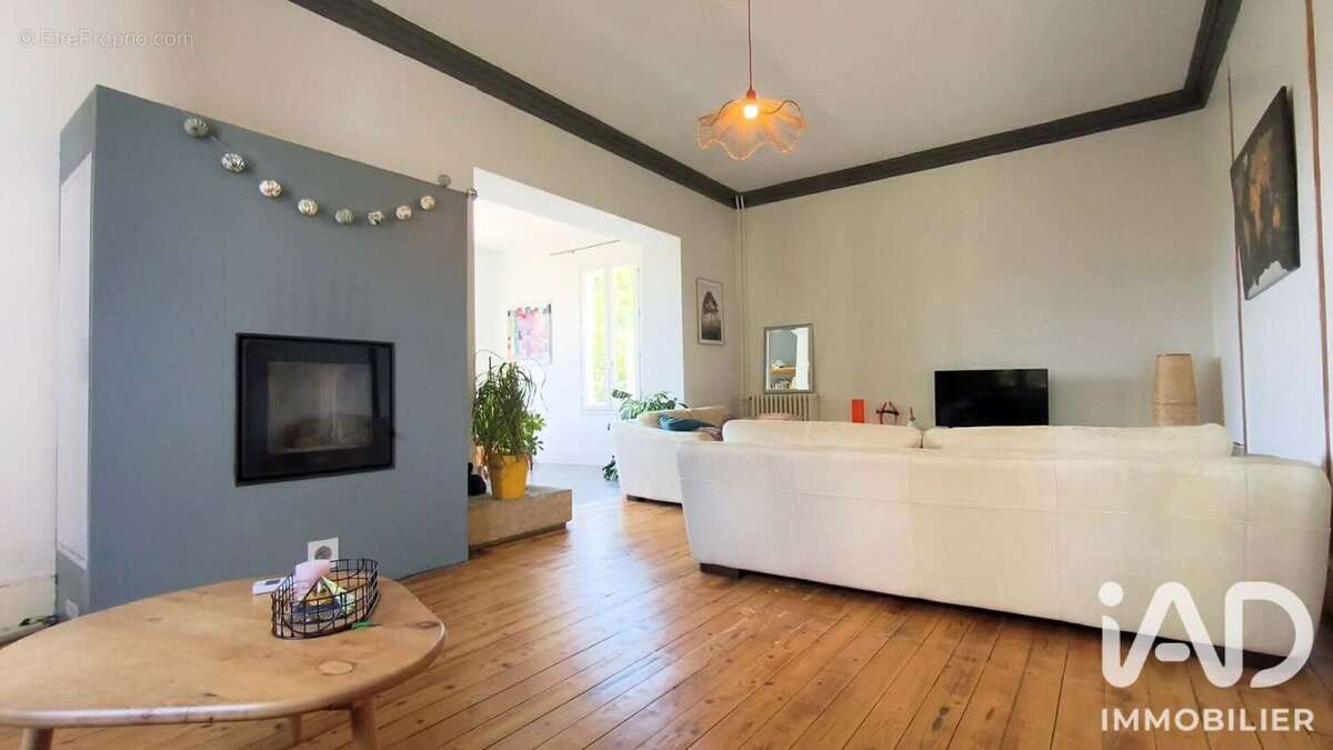 Maison 249 m² à La Bridoire  - photo 7