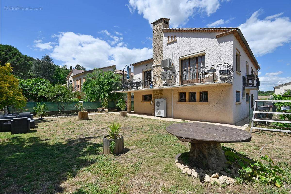Maison à BAGNOLS-SUR-CEZE