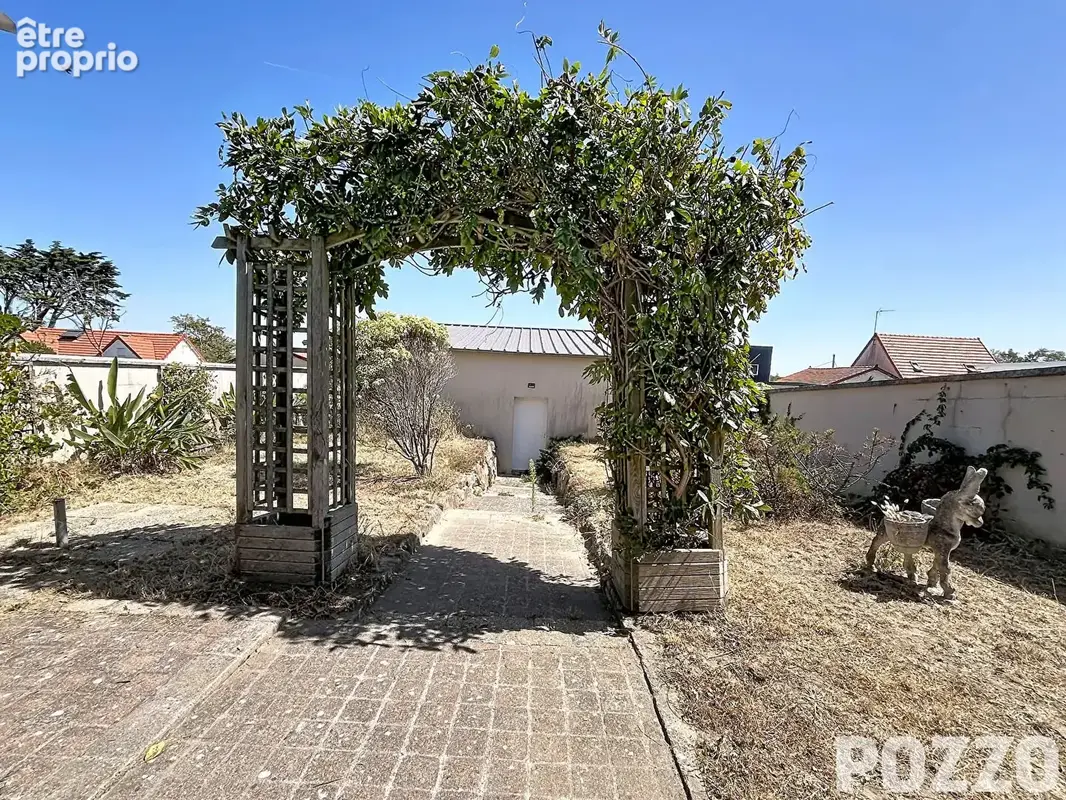 Maison Saint Martin De Brehal 6 pièces 160 m2 - photo 14