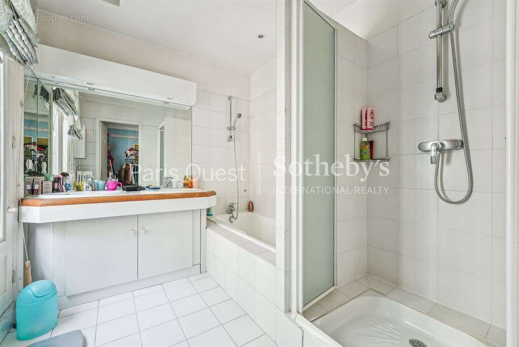 Maison à NEUILLY-SUR-SEINE