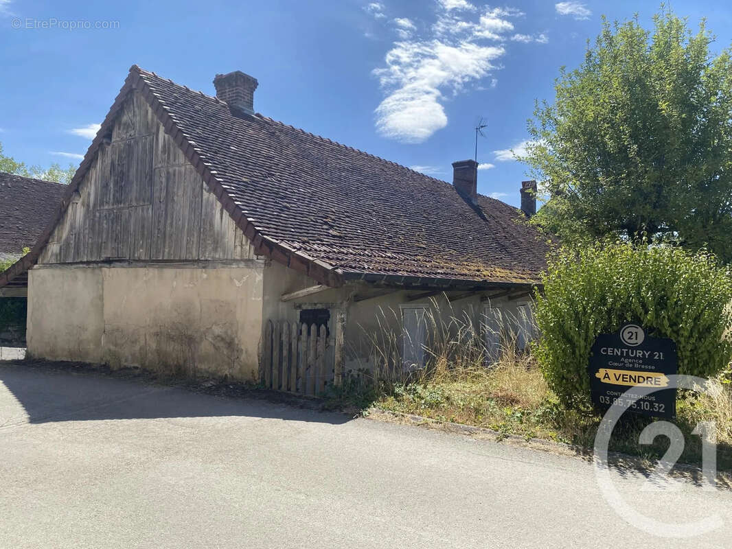 Maison 5 pièces 86 m² à vendre à Savigny-En-Revermont (71580) - photo 12