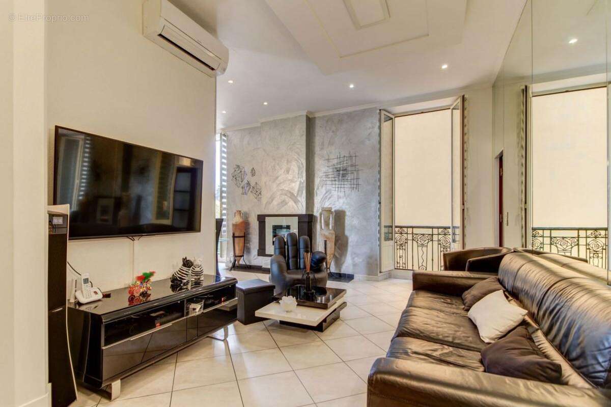 Appartement à VILLEFRANCHE-SUR-MER