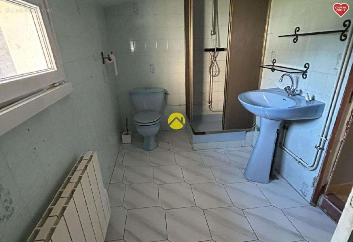 Maison à MONTMARAULT