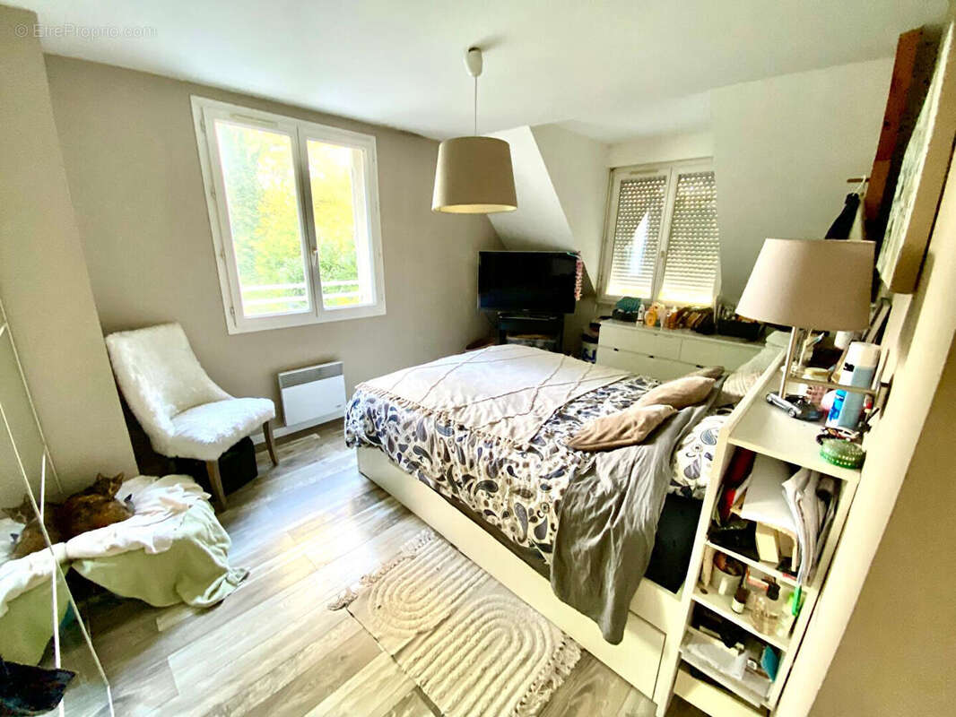 Maison à MERY-SUR-OISE