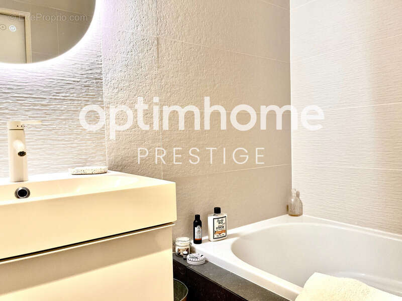 Maison à FONTAINEBLEAU