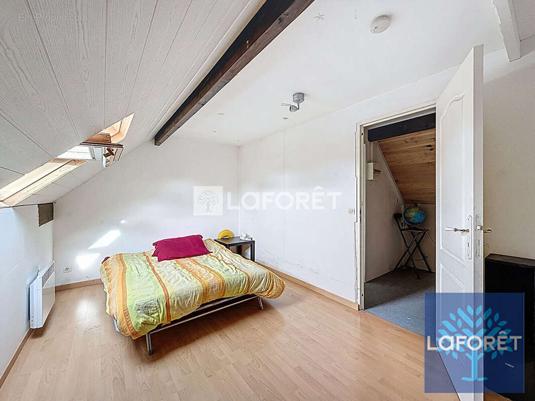 Maison à VIGNEUX-SUR-SEINE