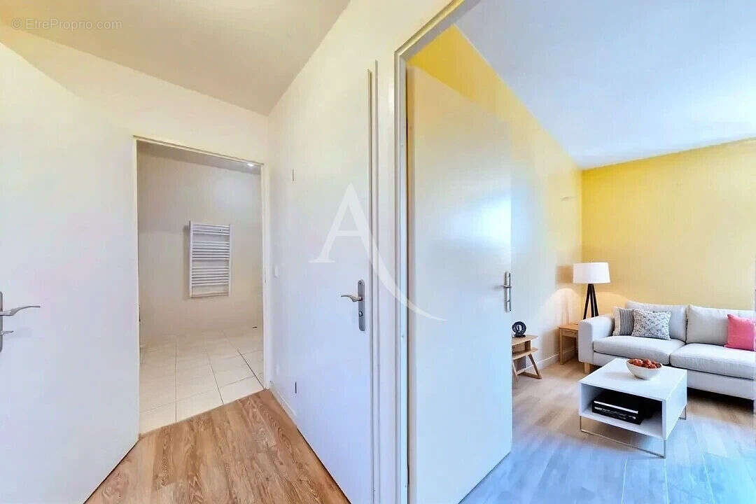 Appartement à LA QUEUE-EN-BRIE