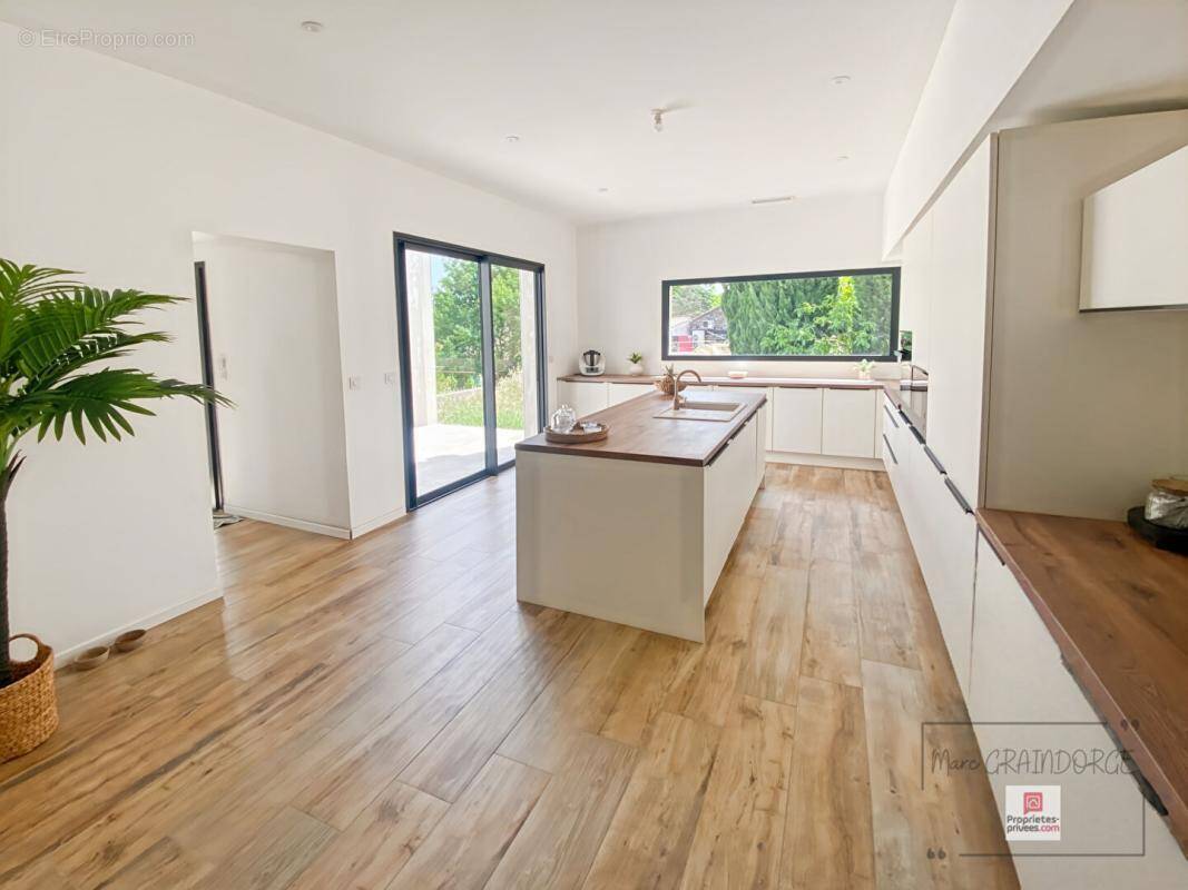 Maison à PENNAUTIER