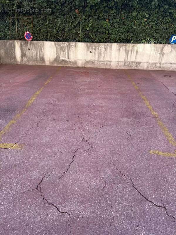 Autre à NICE