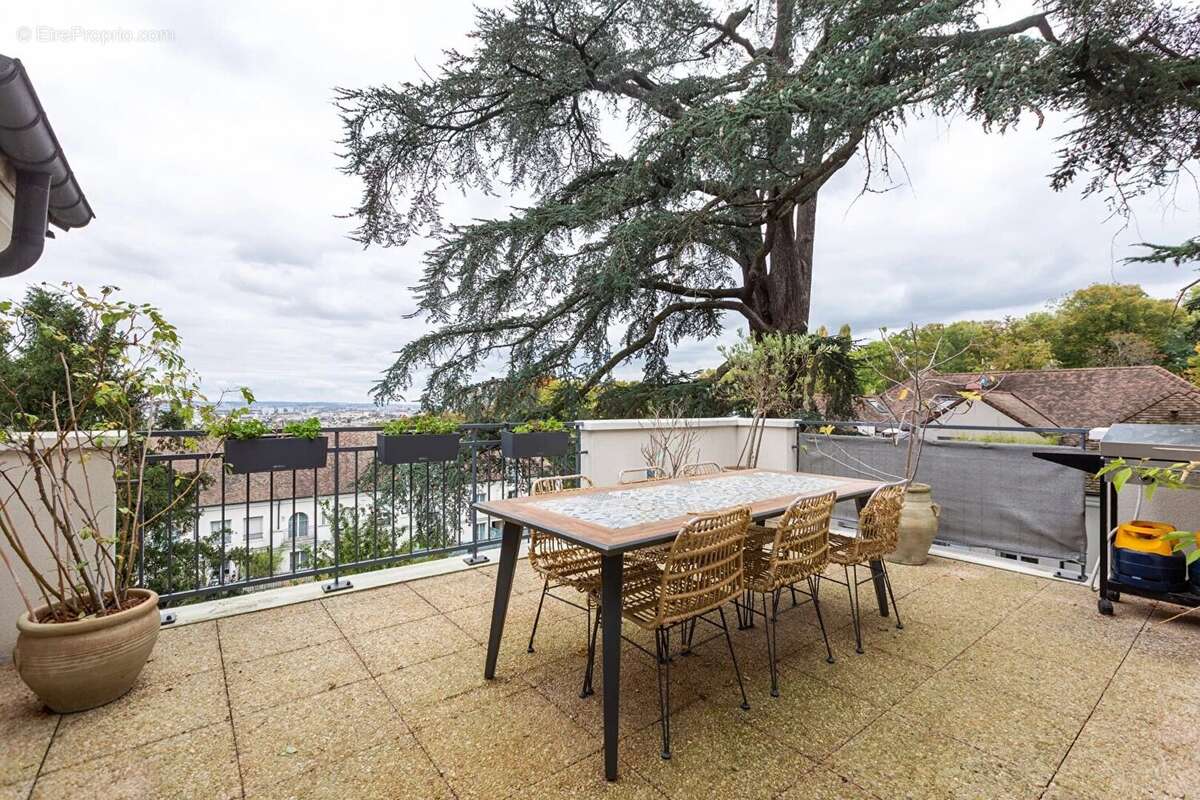 Appartement à BOUGIVAL