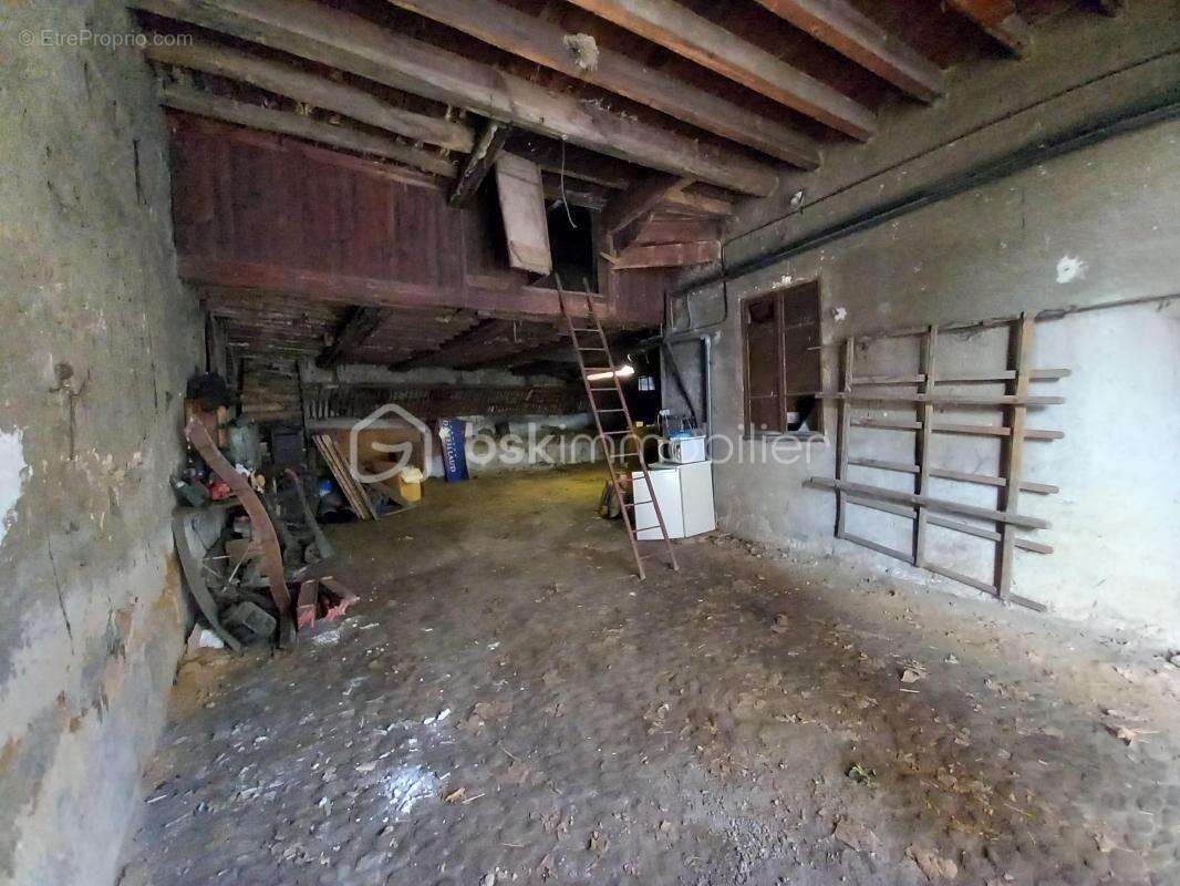 Maison de 180m² à fort potentiel avec garage de 100m² - photo 15