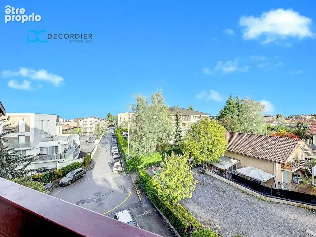 Thonon-les-Bains : T2 entièrement rénové - photo 10