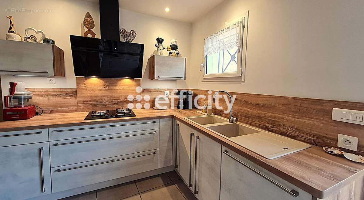 Maison à SAINT-SORNIN