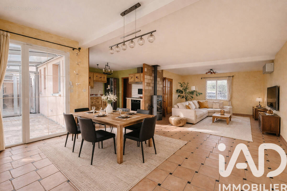 Photo 1 - Maison à MOREUIL