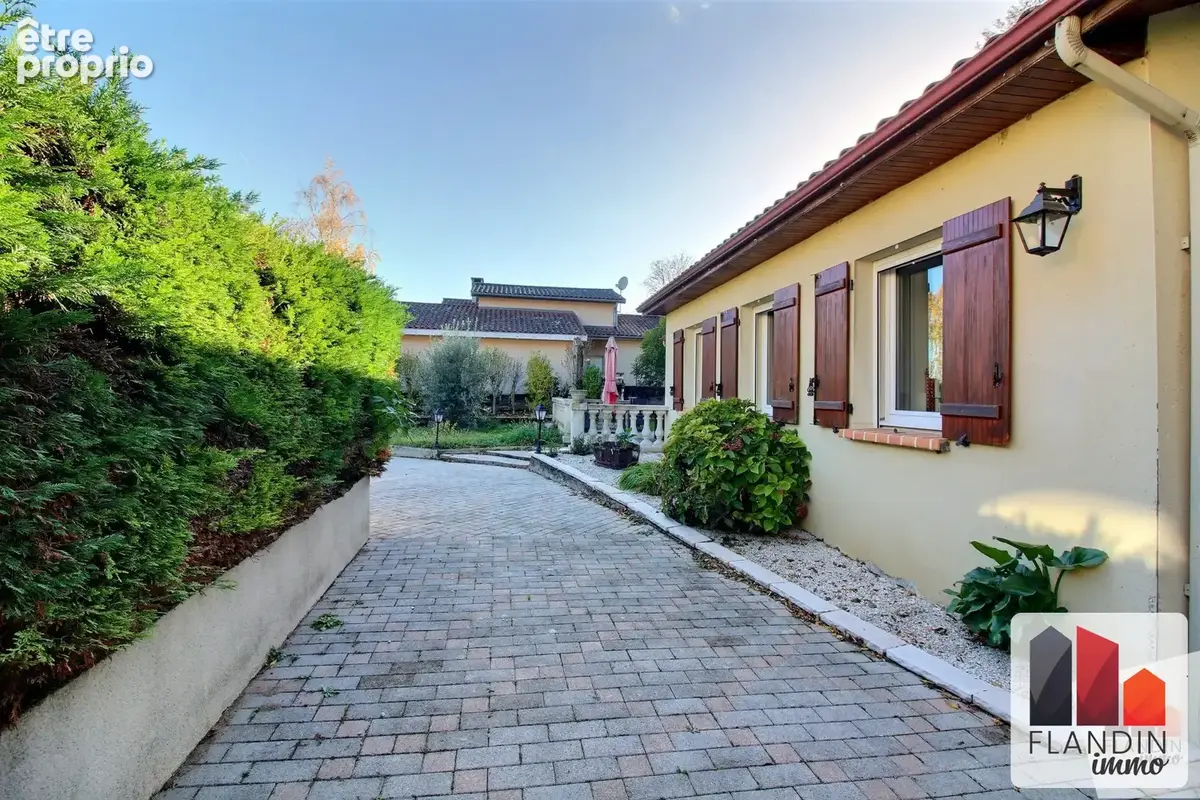 Maison 5 pièces 139 m² à vendre à Irigny (69540) - photo 2