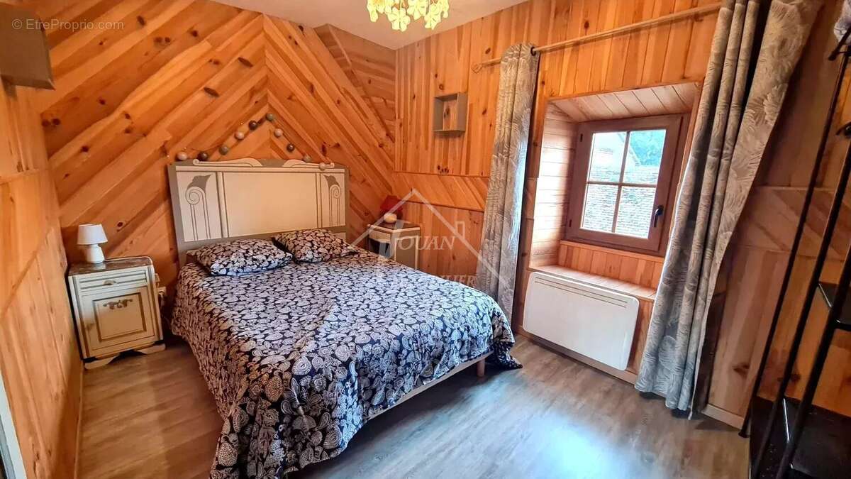 Appartement à BOURBON-L&#039;ARCHAMBAULT
