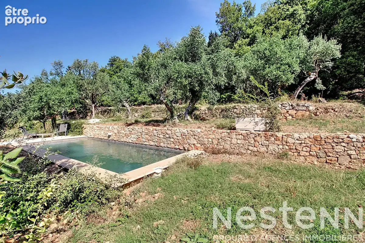 A VENDRE à CLAVIERS - Villa contemporaine 4 chambres avec piscine et vue dégagée - photo 2