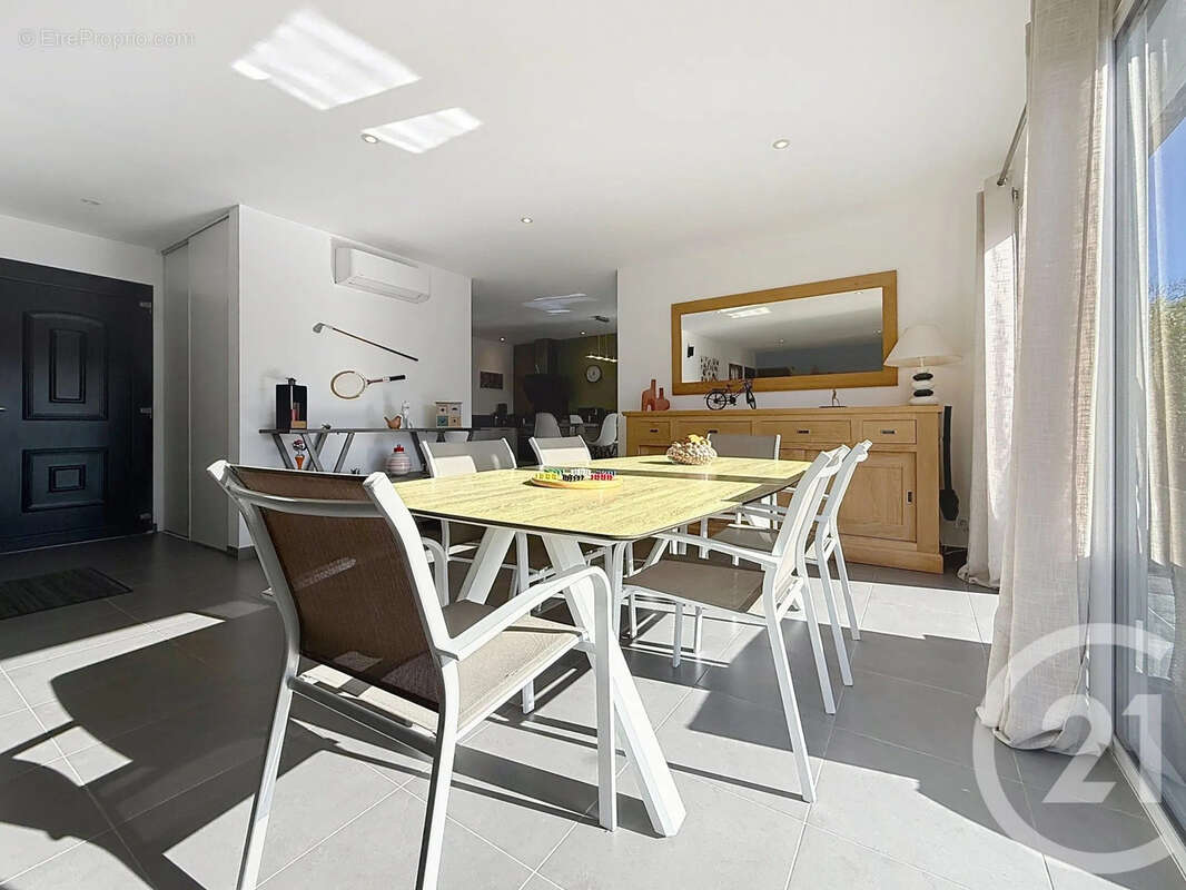 Maison à SANTA-MARIA-POGGIO