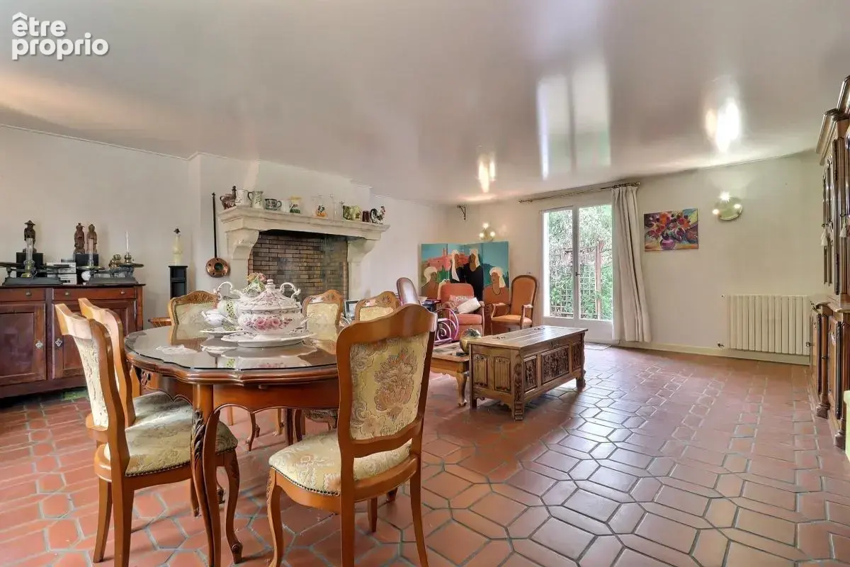 Maison 209 m² - 4 chambres - Terrain de 1020 m² - photo 8
