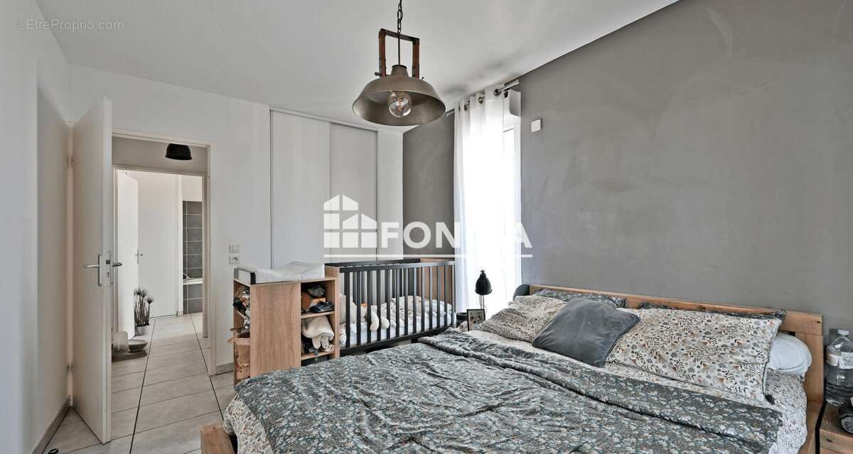 Appartement à JUVIGNAC