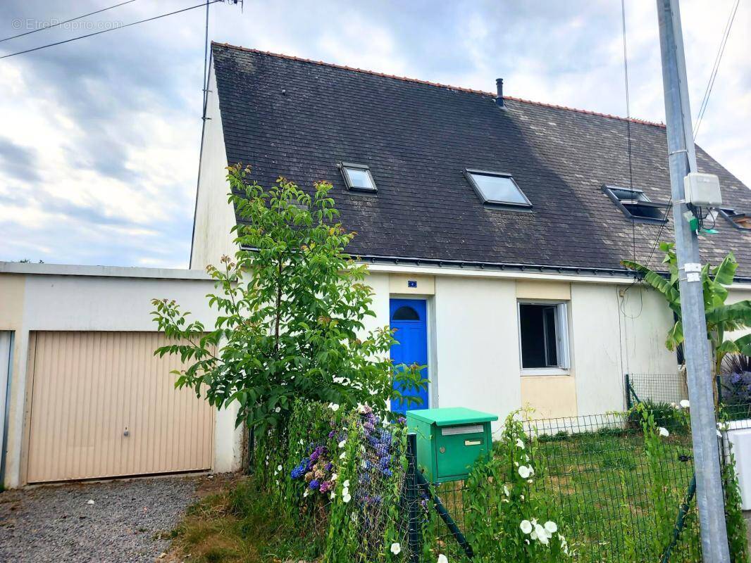 Maison à PEILLAC