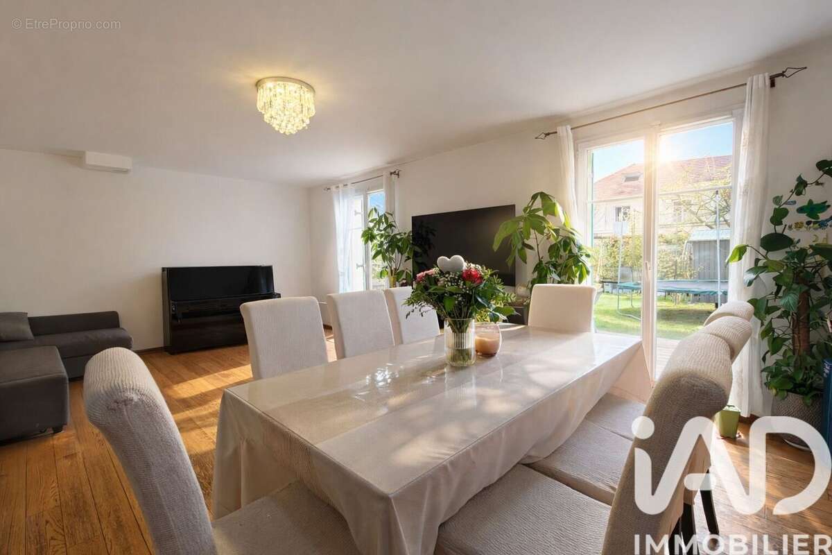 Photo 7 - Maison à BUSSY-SAINT-GEORGES