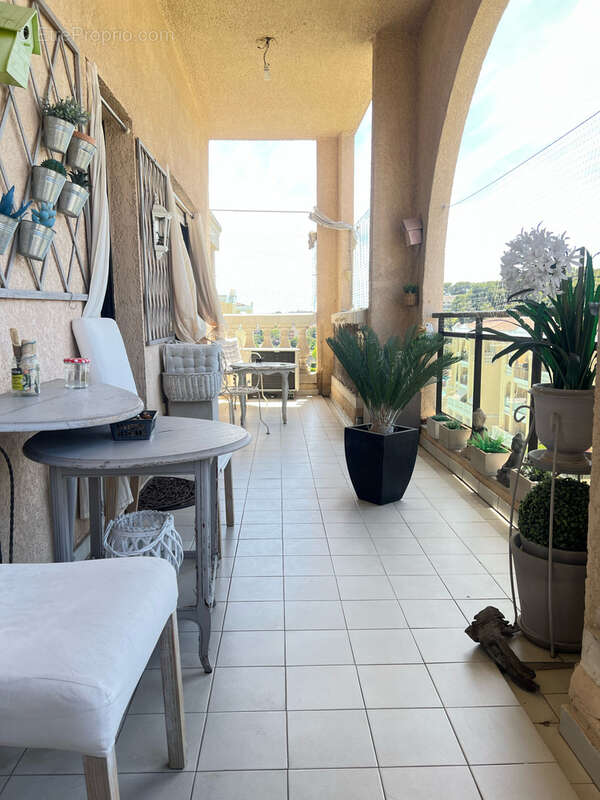 Appartement à LE CANNET