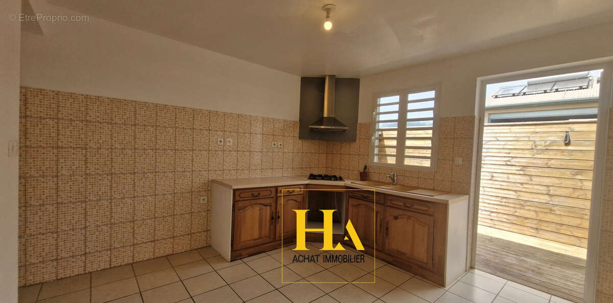 Maison à LA PLAINE-DES-PALMISTES