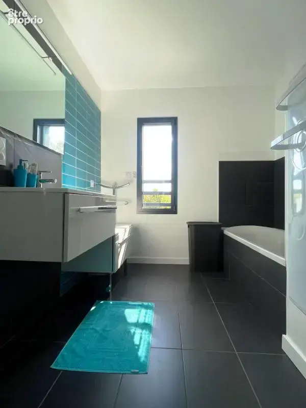 MONTFORT-SUR-MEU - Contemporaine  T7 150 m² - photo 11